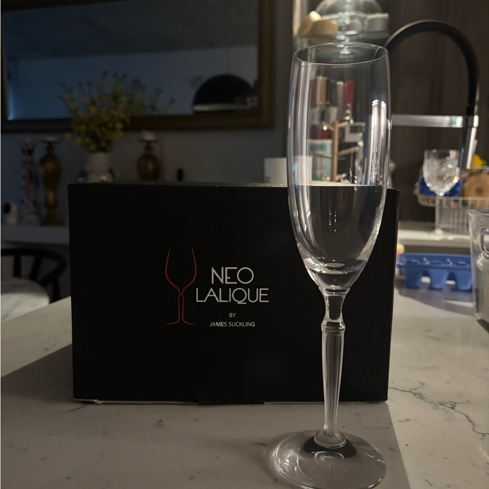 Lalique Neo Champagne Flute - Clear Elegance